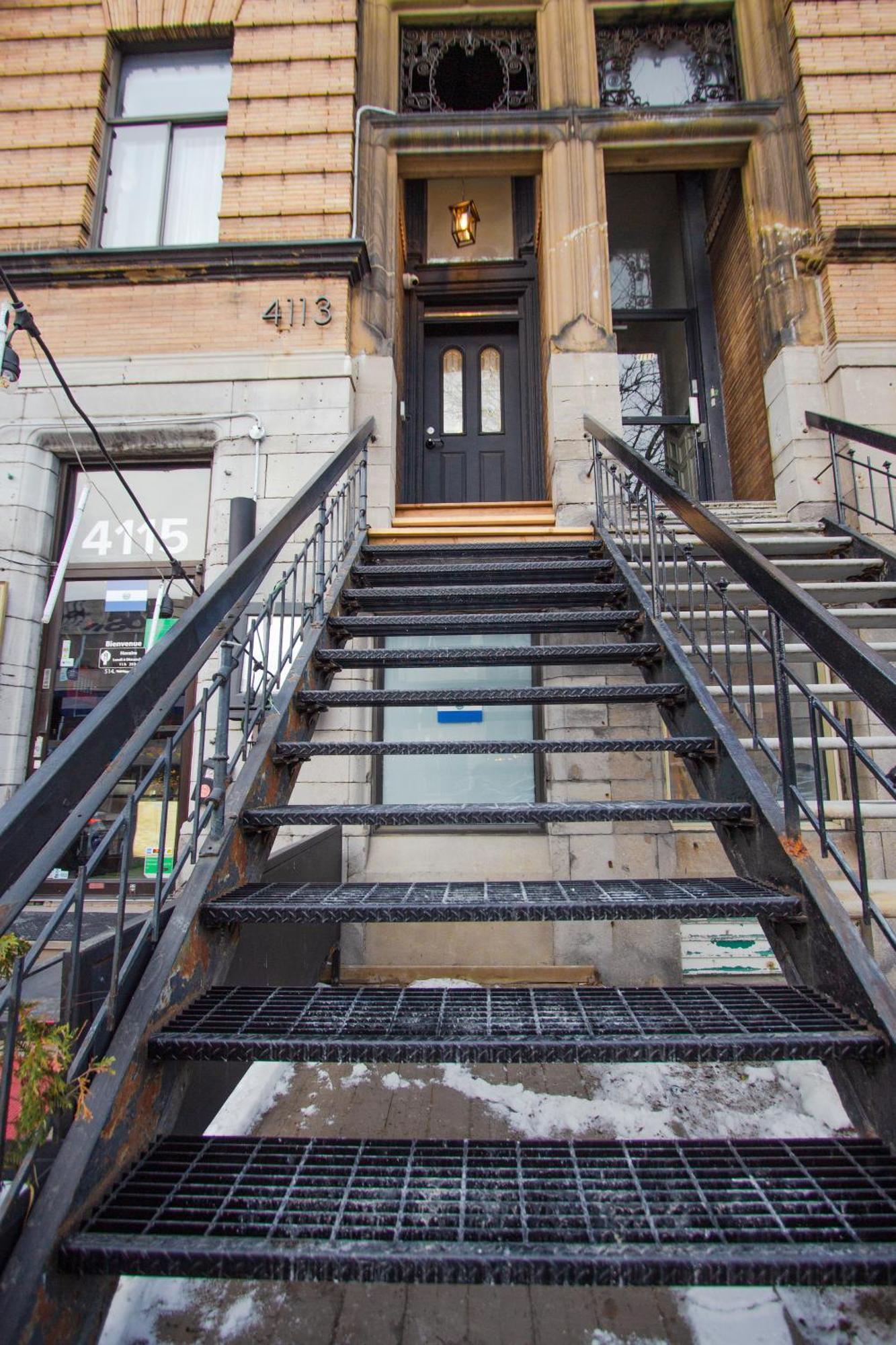 #6 - Self Check-in - Plateau - St-denis Appartement Montréal